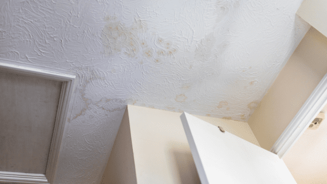 handling-water-stains-on-ceilings